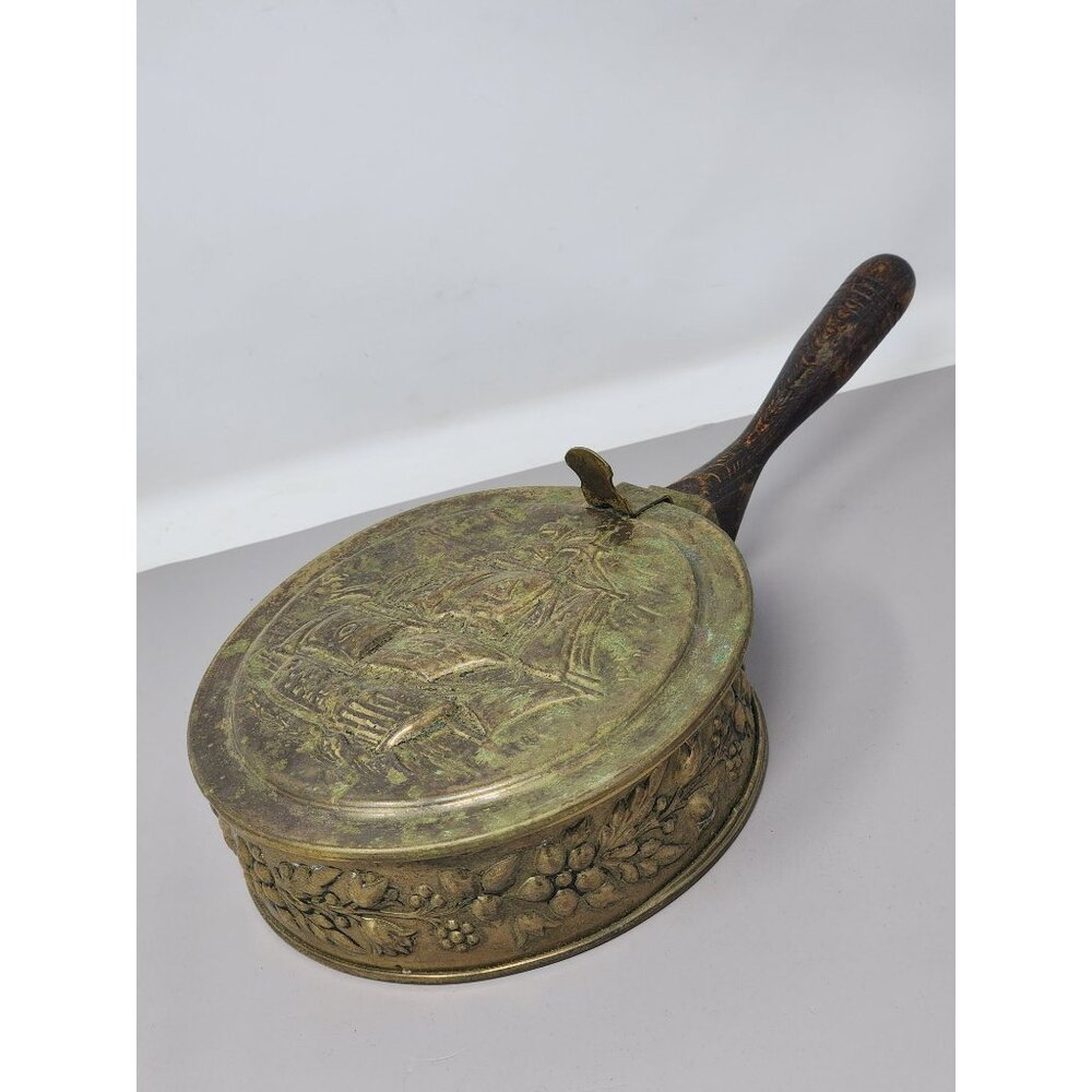 Vintage Brass & Wood‎ Ship Design Silent Butler/Bed Warming Pan With Handle